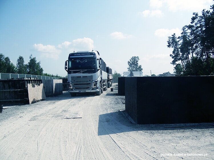 Transport szamb betonowych  w Jastrzębiu Zdroju
